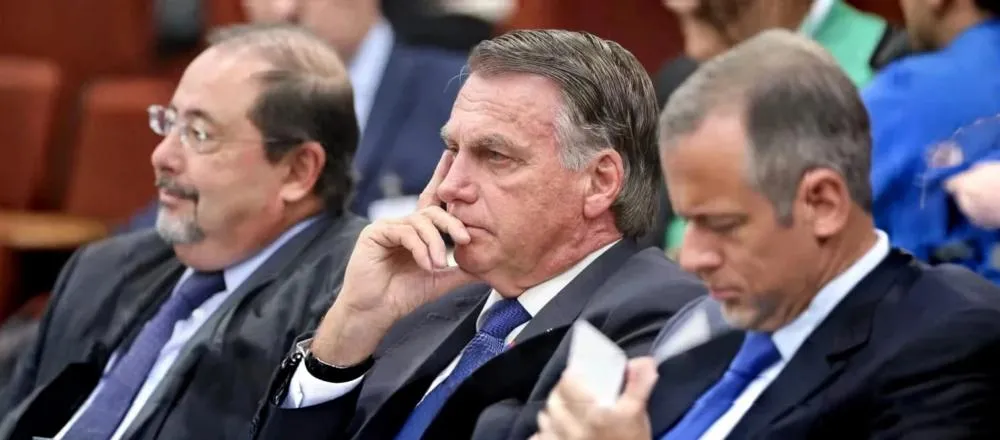 “Crime impossível”: defesa de Bolsonaro vai ao STF para contestar acusação e expor contradições