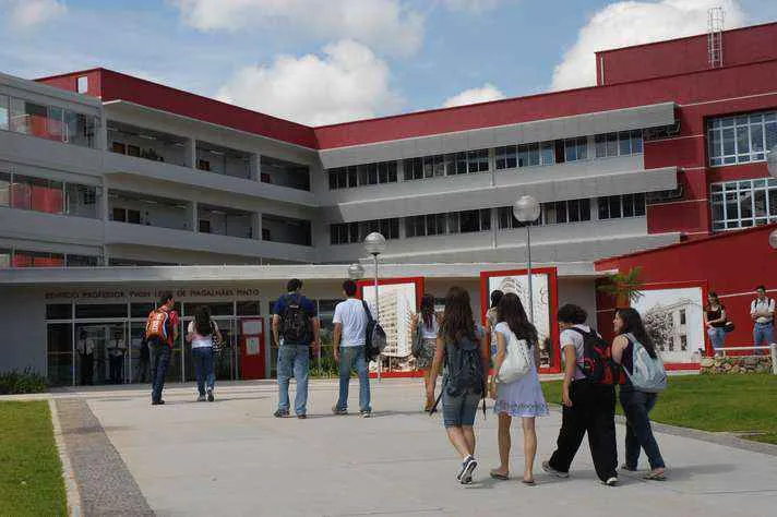 Saiba qual é a melhor universidade brasileira em meio crise no ensino superior