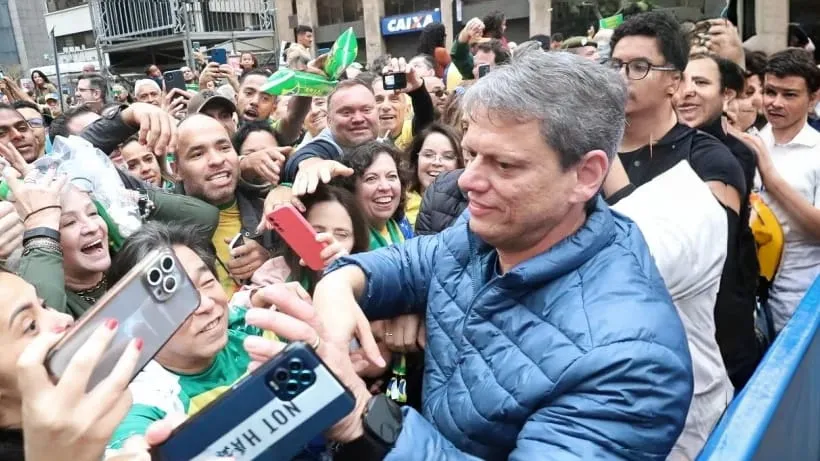 Tarcísio cruza o Rubicão e assume de vez o papel de herdeiro do bolsonarismo