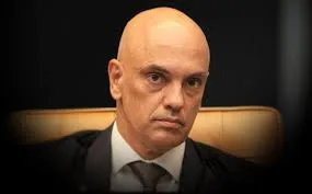 Moraes recua: Ministro volta atrás em proibição a lojas de aplicativos de disponibilizarem VPN