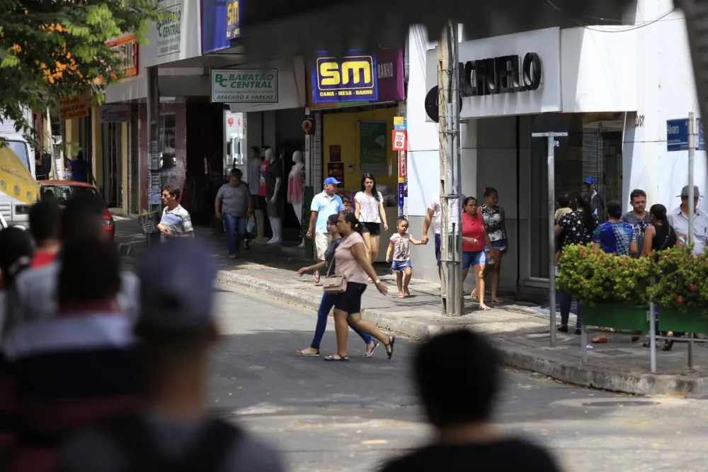 Vendas do varejo caem pelo 4º mês seguido em julho