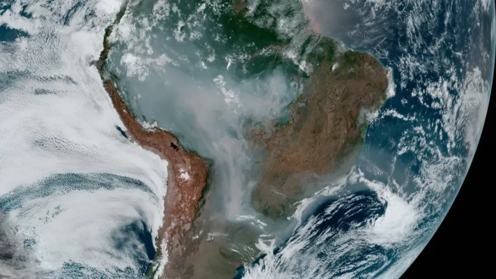 NASA alerta para fenômeno magnético que avança sobre o Brasil