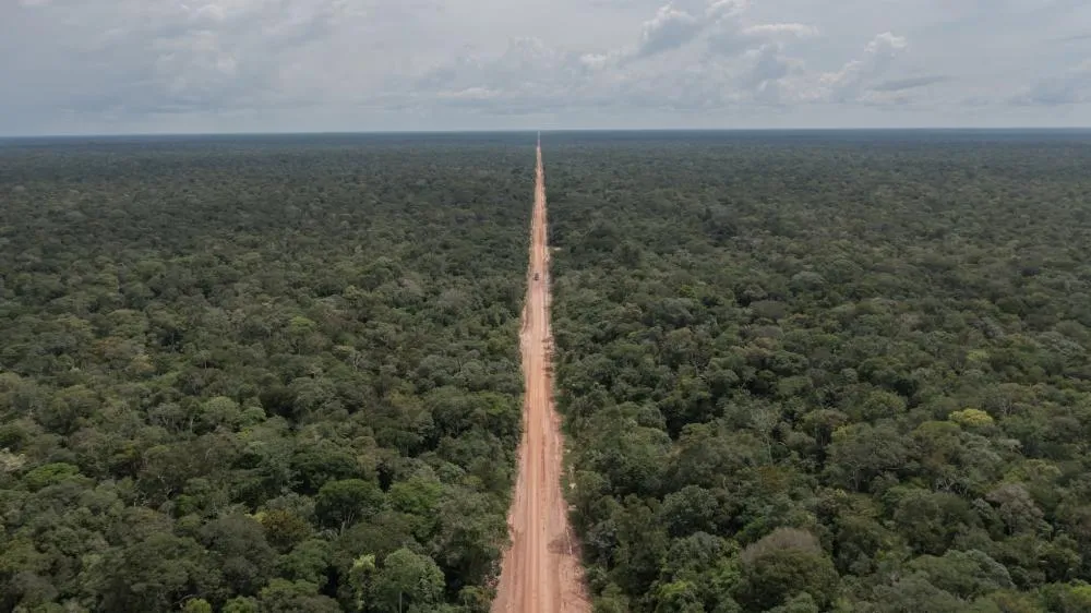 Reconstrução da BR-319 permanece suspensa após decisão contrária à AGU