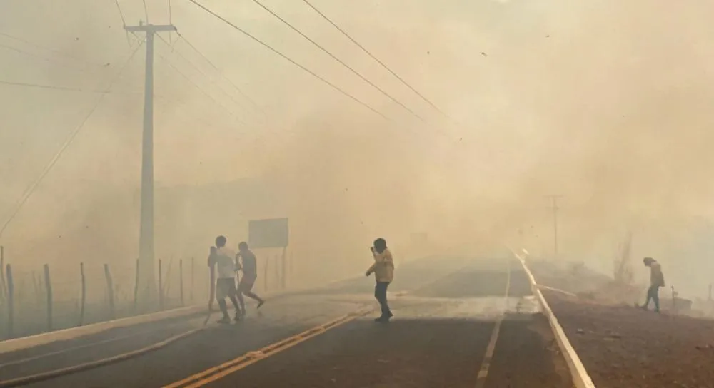 Grande incêndio em Aroazes expõe falhas no combate a queimadas