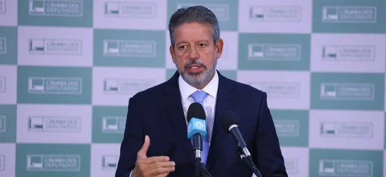 Câmara aprova isenção do Imposto de Renda para salários até R$ 5 mil