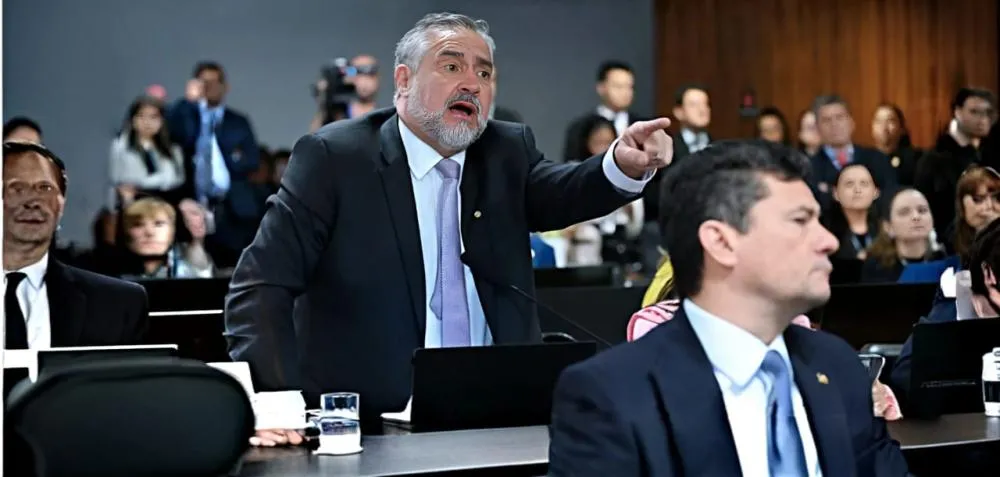 TESTEMUNHA BOMBA: PT em pânico veta convocação de ex-funcionário do Careca do INSS