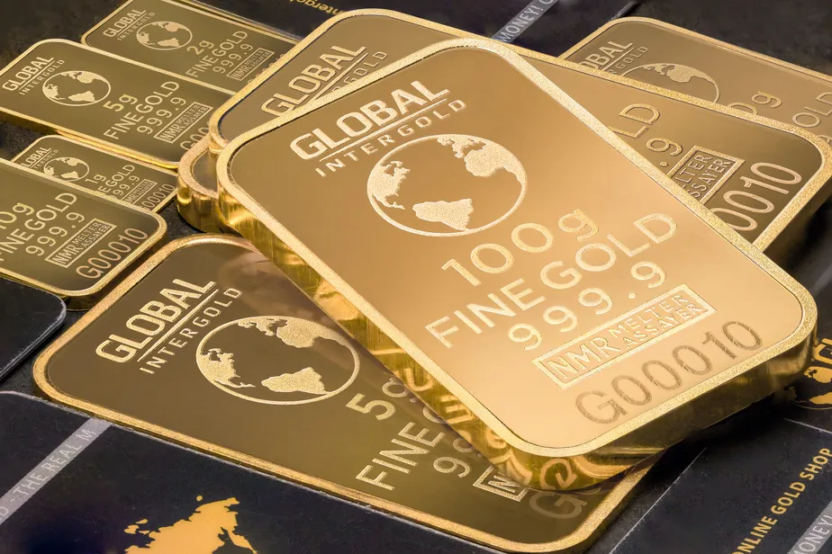 Ouro em alta, mundo em alerta: o brilho que revela o medo dos mercados