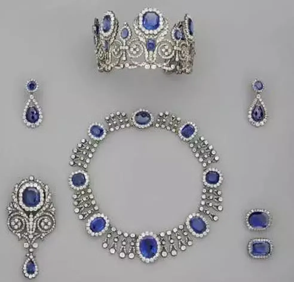 Roubo no Louvre envolve joias ligadas à Família Imperial Brasileira