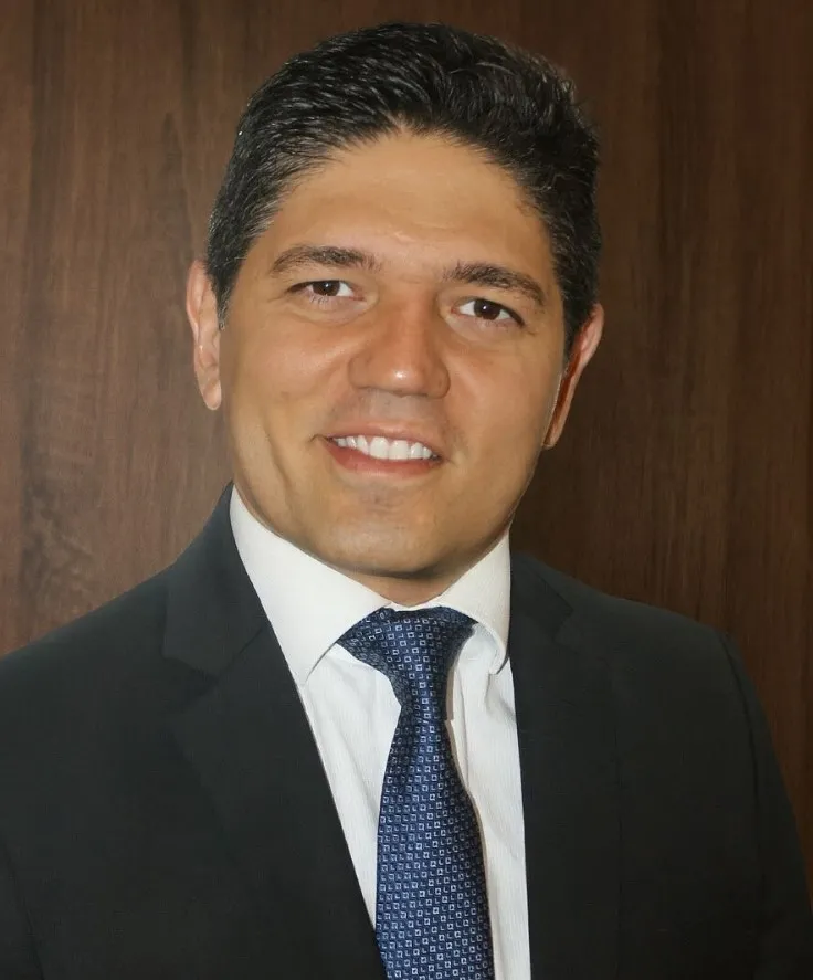 Lançamento de obra jurídica marca compromisso com o conhecimento e o Estado de Direito