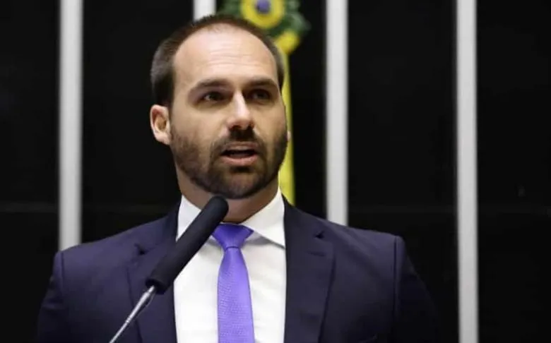 Conselho de Ética arquiva processo contra Eduardo Bolsonaro