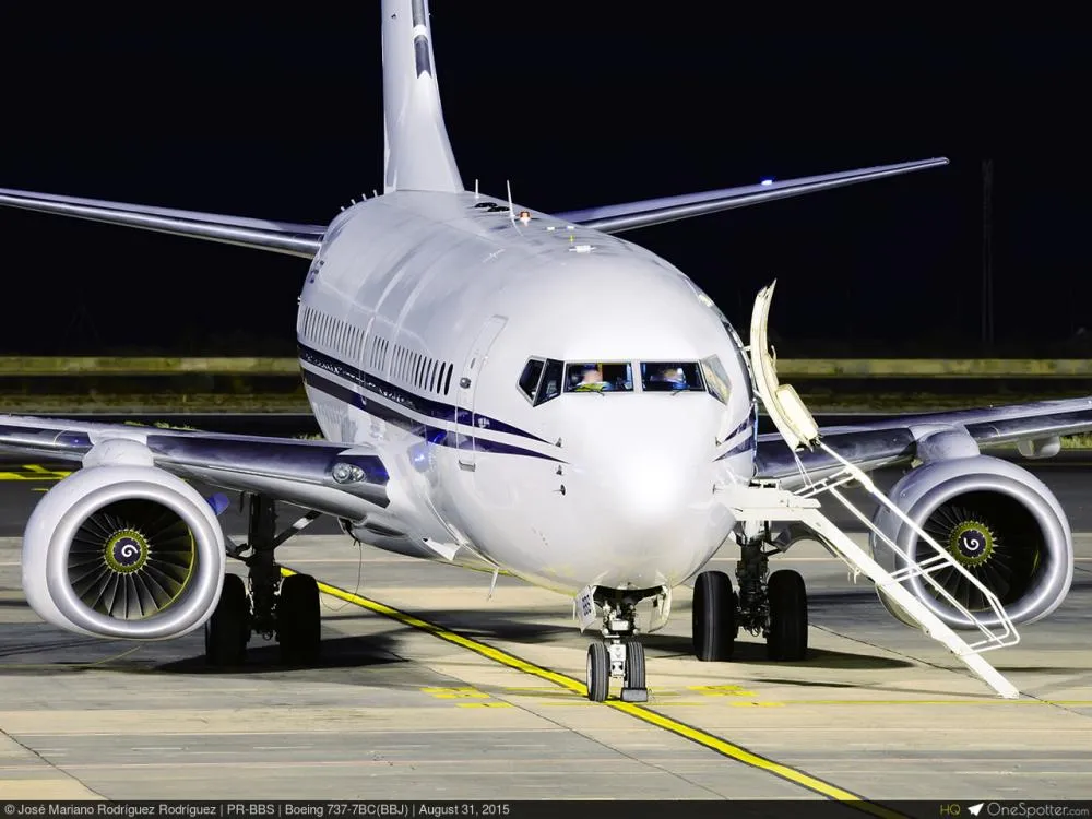 Luxo, sigilo e mistério: o maior avião executivo do Brasil