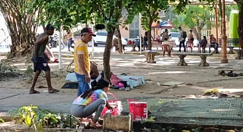 Explosão da população de rua: o Brasil à deriva entre o abandono e a omissão pública