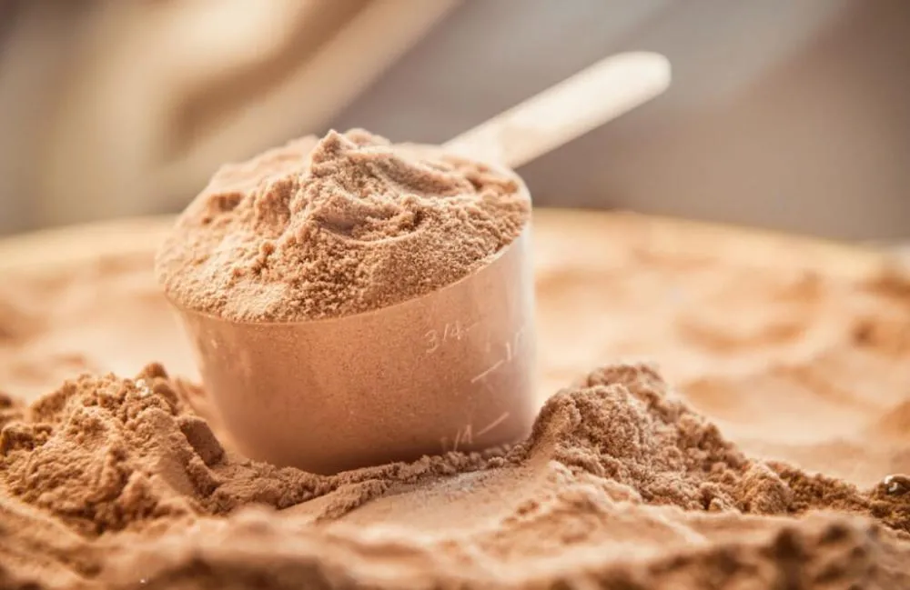 Após metanol em bebidas, governo mira whey falso vendido na internet