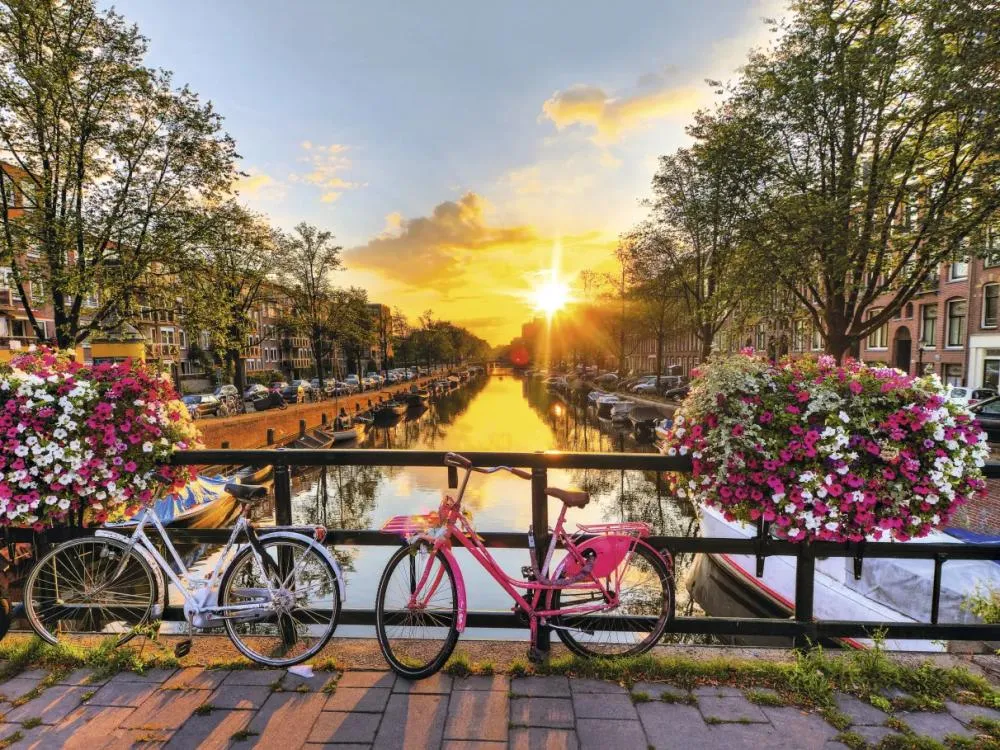 Holanda lidera ranking dos países mais seguros para viajar em 2026; confira lista
