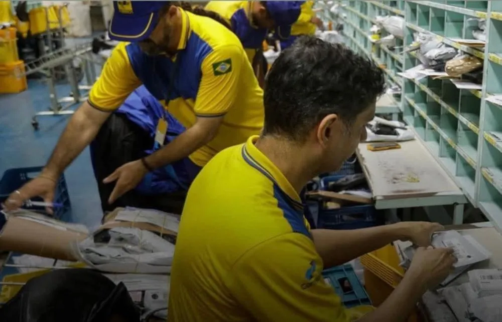 Correios afundam: por que a estatal precisa de R$ 10 bilhões em 15 dias e ninguém quer emprestar?