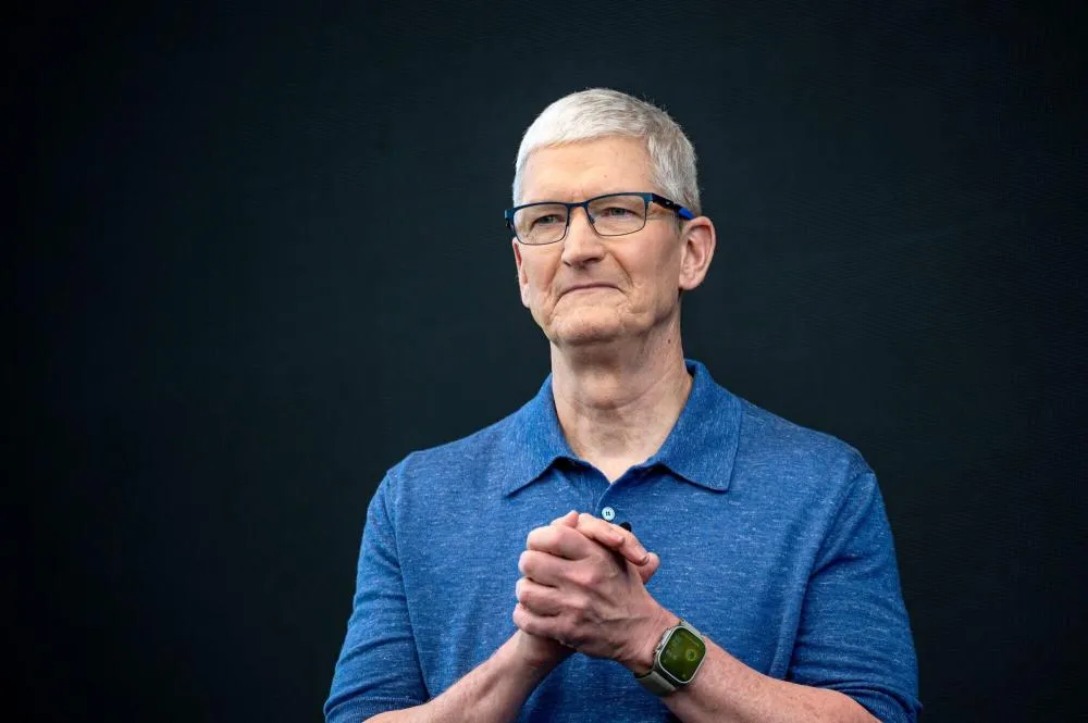 Apple se prepara para trocar de CEO após mais de uma década sob Tim Cook