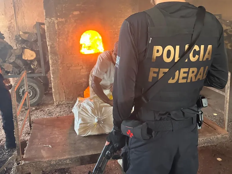 Polícia Federal incinera 1,4 tonelada de drogas apreendidas no Piauí