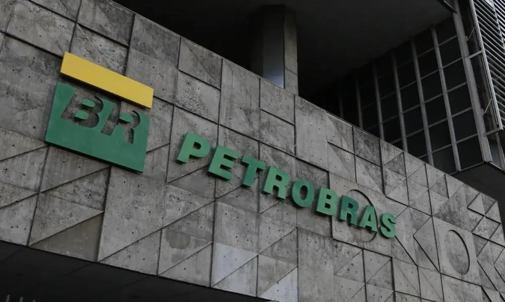 Hackers afirmam roubar 90 GB da Petrobras e ameaçam divulgar dados técnicos