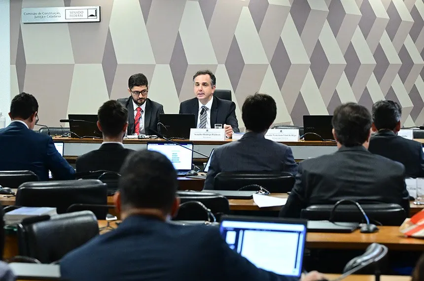 Discussões sobre o PL 4/2025 tentam equilibrar modernização legislativa e segurança jurídica