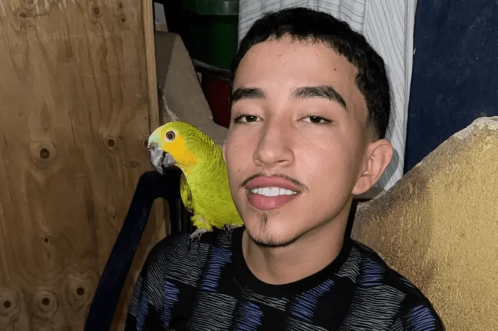 Influenciador de 18 anos morre após ser baleado em abordagem policial no Ceará