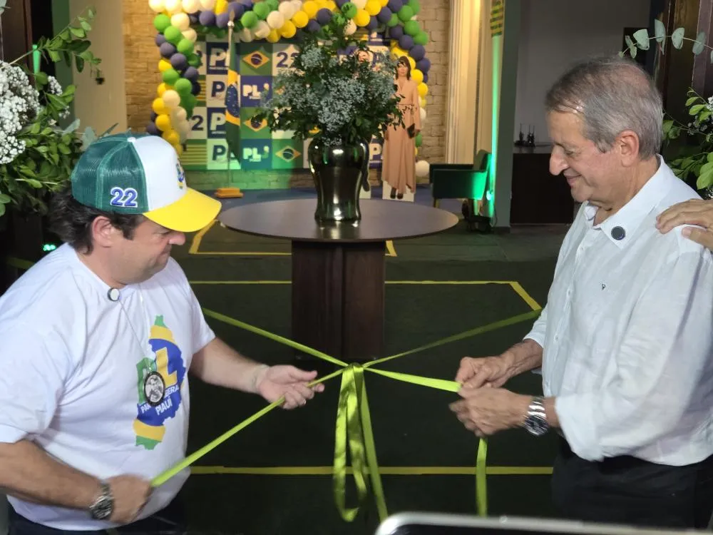 Com Valdemar Costa Neto em Teresina, PL inaugura nova sede