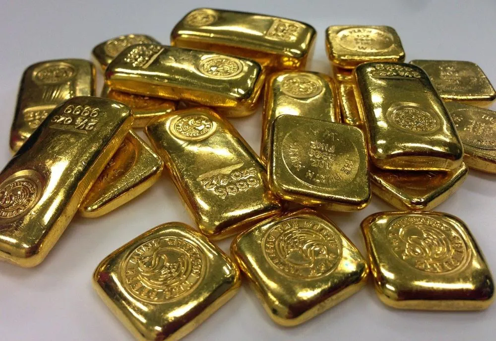 Ouro volta ao foco e investidores projetam nova disparada até 2026