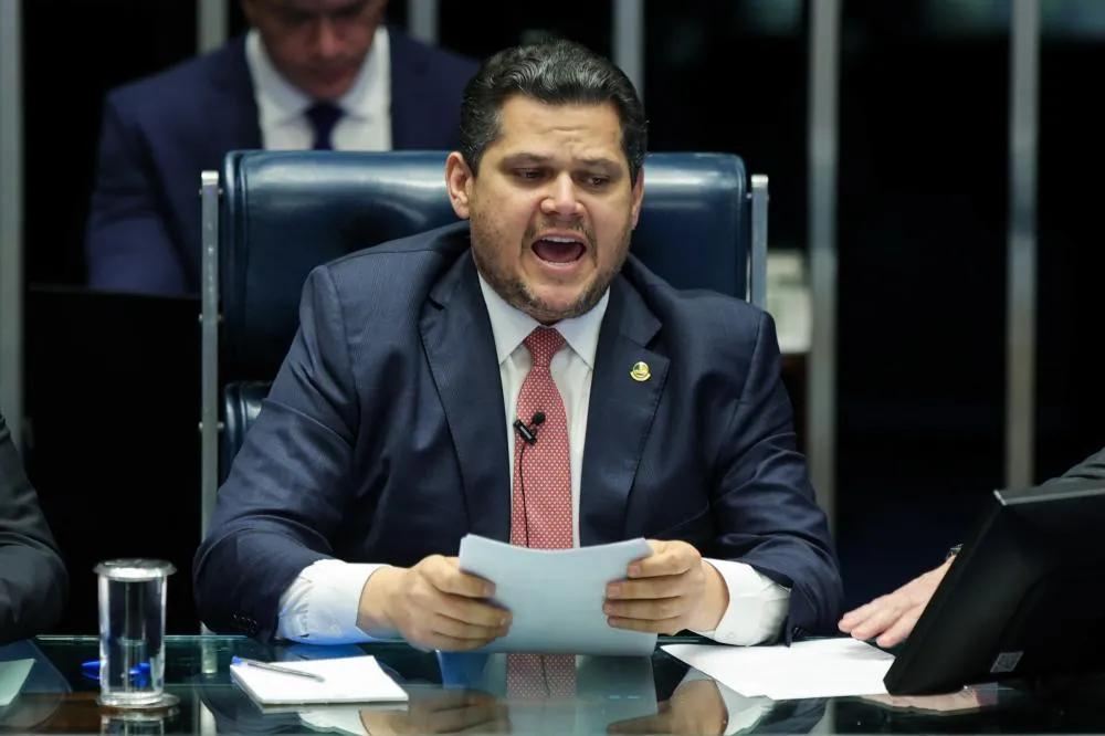 Senado reage a Gilmar Mendes após liminar sobre impeachment de ministros do STF