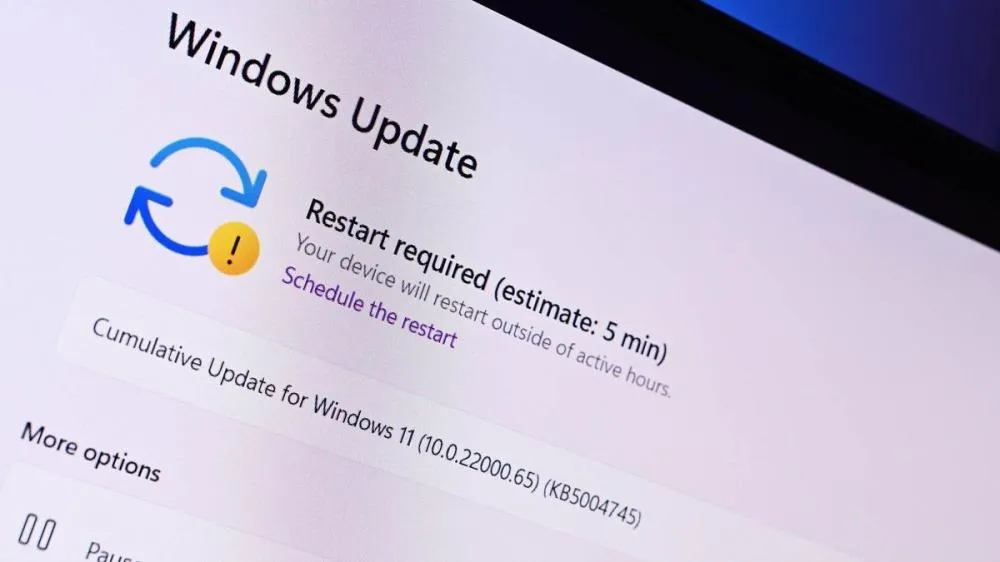 Atualização do Windows 11 cria “flash branco” e irrita usuários do modo escuro