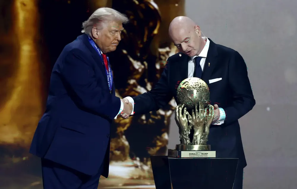 Fifa cria prêmio da paz e entrega primeira honraria a Donald Trump; confira discurso