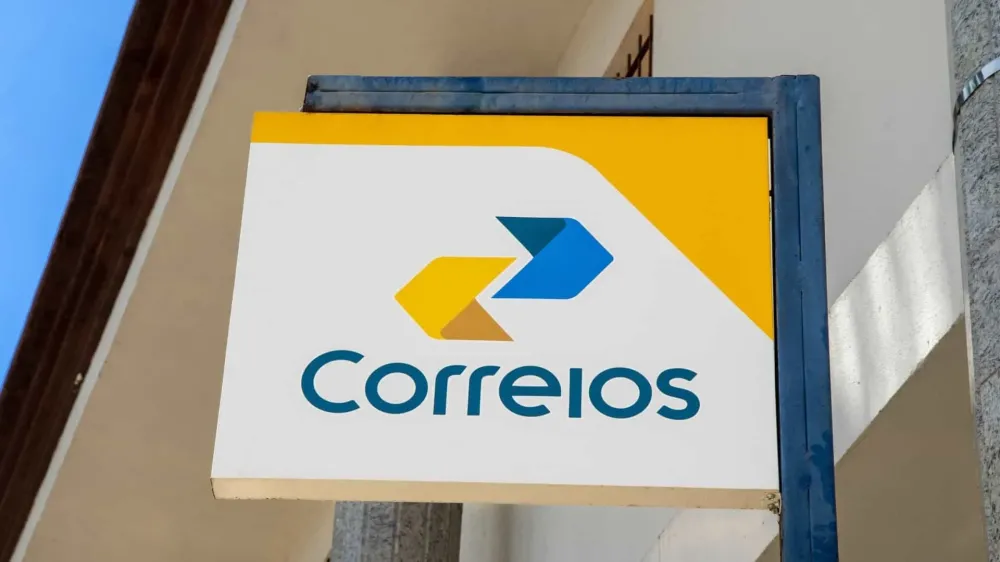 Cinco bancos articulam empréstimo de R$ 12 bilhões para socorrer os Correios