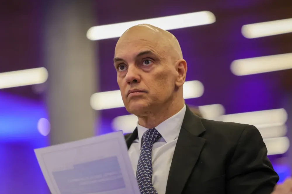 Impeachment de Moraes ganha novo fôlego: oposição aponta crime de advocacia administrativa