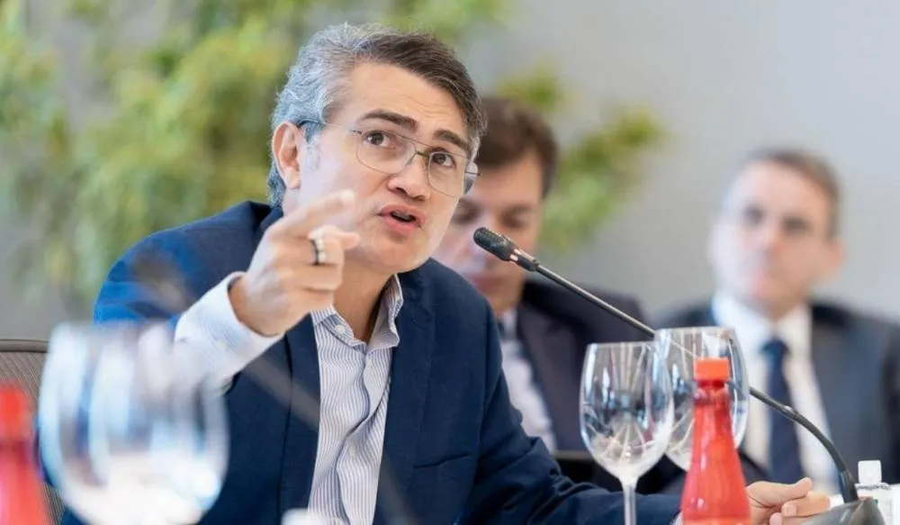 Quando o juiz quer pilotar o avião, Febraban reage e pede respeito à autoridade técnica do Banco Central