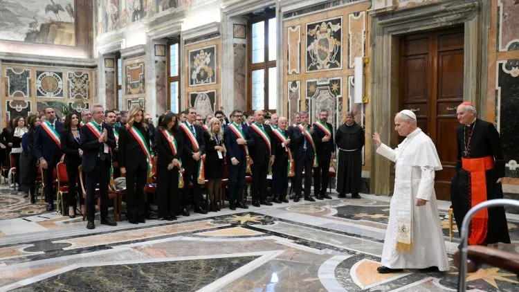 Pope Leo: Gambling Ruins Families