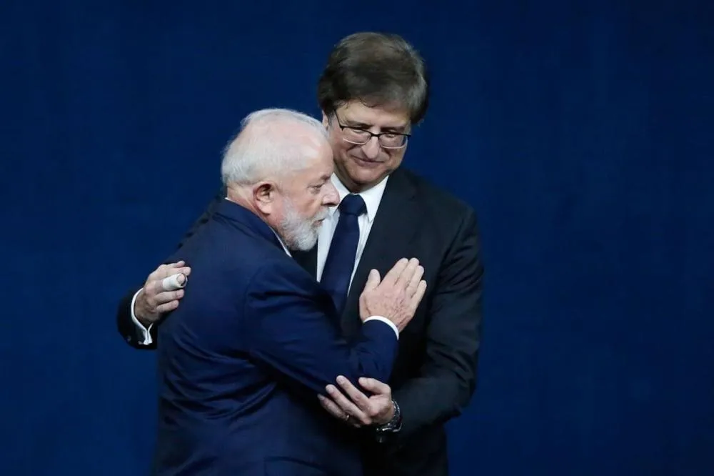 Quando o fiscal vira escudo: a PGR, Paulo Gonet e o arquivamento que protege Alexandre de Moraes