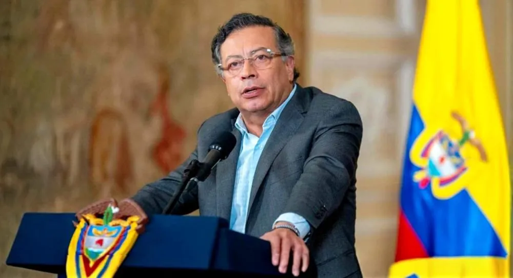 Petro rompe o silêncio e admite: cocaína é produzida na Venezuela