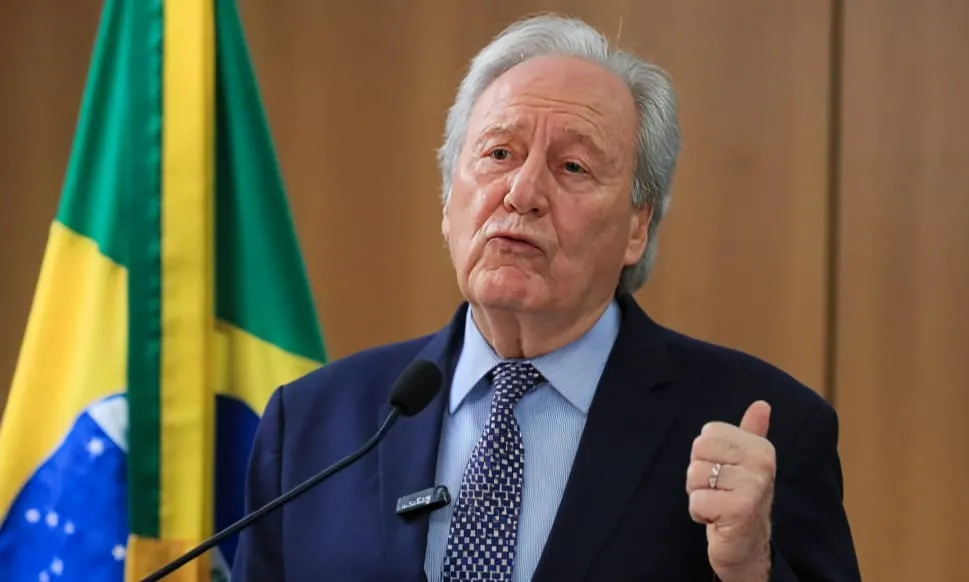 A saída calculada: quando o silêncio fala mais alto que a justificativa