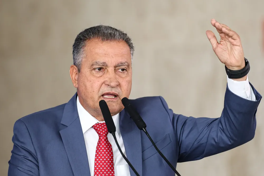 Transparência Internacional acusa governo Lula de assédio e pede retratação