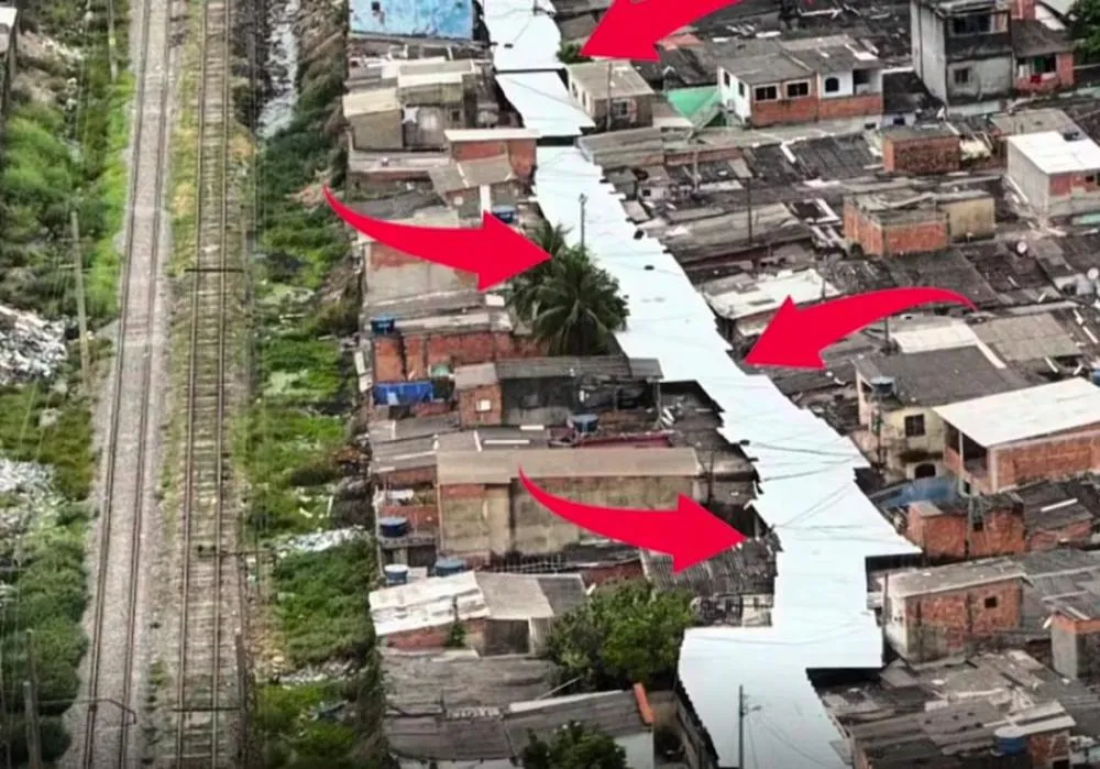 Telhado do crime, quando o tráfico cobre a rua e o Estado fecha os olhos