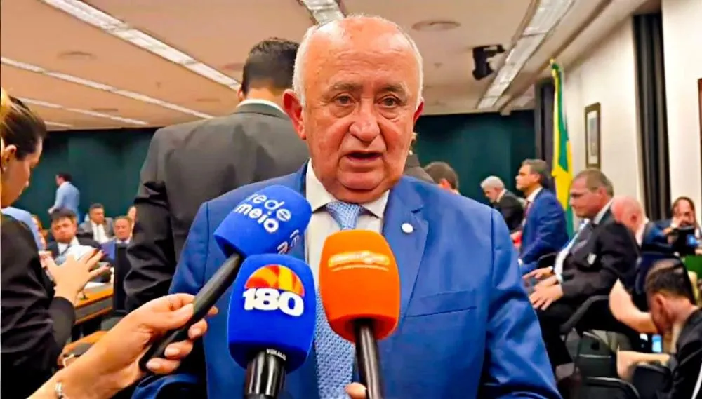 Júlio César repete o erro do PT e tenta impor fidelidade onde só existe pragmatismo