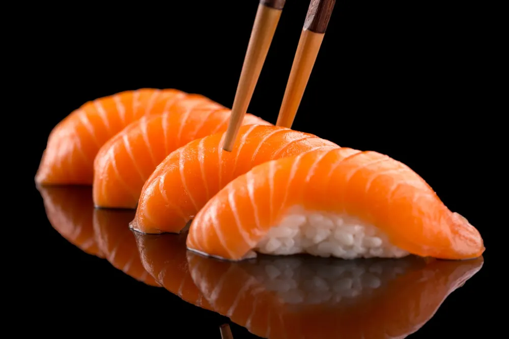 Como a Noruega convenceu o Japão a comer salmão cru