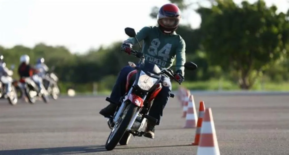 Mais de 60% dos proprietários de motos no Piauí não têm habilitação