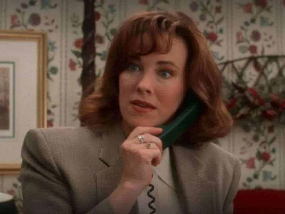 Morre Catherine O’Hara, ícone da comédia e eterna mãe de “Esqueceram de Mim”