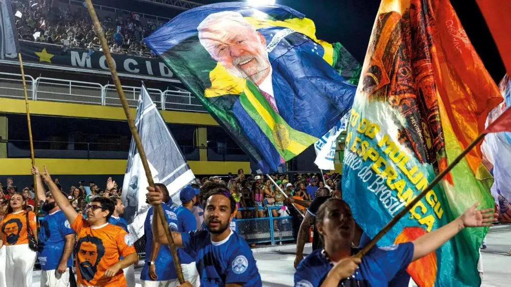 Carnaval, política e propaganda antecipada: o desfile de Lula na Sapucaí que virou verdade ou fantasia eleitoral?