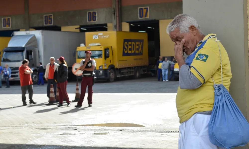 Correios colocam imóveis à venda para enfrentar crise financeira