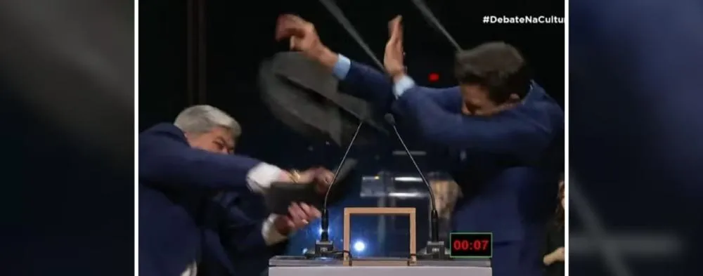 Confusão no debate: Datena é expulso após atacar Pablo Marçal com cadeira ao vivo na TV Cultura/SP; vídeo