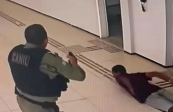 Suspeito é preso em flagrante ao tentar furtar arma na Central de Inquéritos