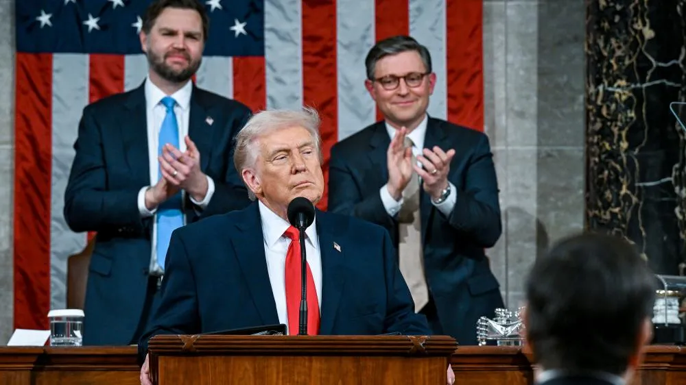 Trump exalta “era de ouro” dos EUA em primeiro Estado da União do novo mandato