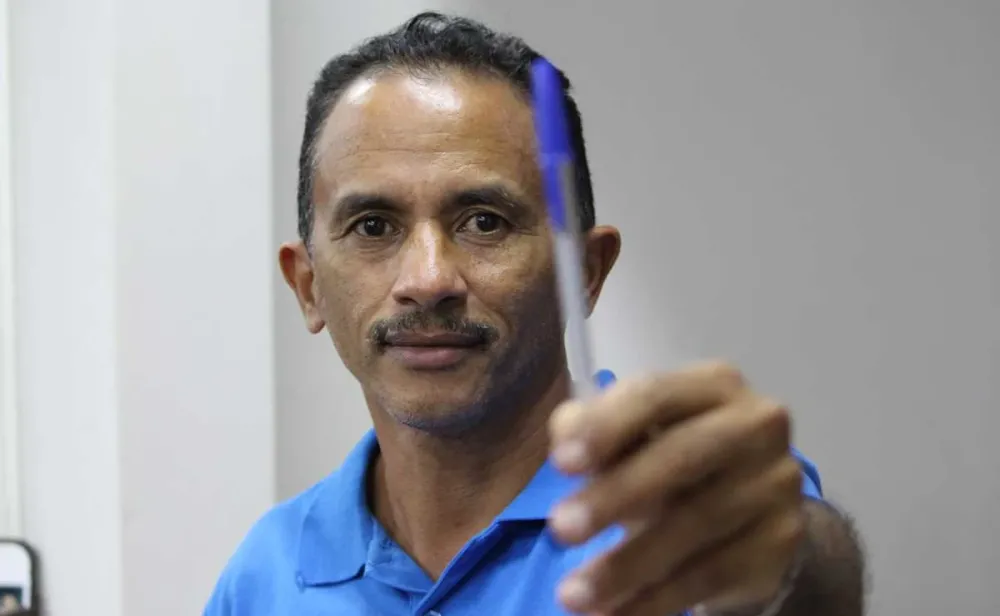 Manoel Gomes tenta recomeço no SBT após perder fortuna milionária