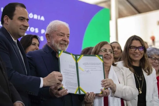 Desigualdade salarial persiste no governo Lula, apesar da legislação em vigor