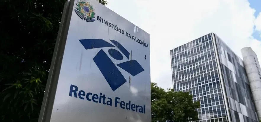 Governo federal registra recorde de arrecadação em agosto: R$ 201,6 bilhões; por que o rombo fiscal só cresce?